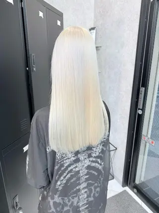 セミロング カラー 🌺ハイトーン🌺 矢葺 なぎさ🌺🌺のヘアスタイル