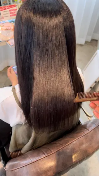 ミディアム カラー タカハシ ハヤトのヘアスタイル