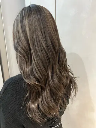 セミロング カラー M IIのヘアスタイル