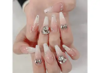 ネイル YK 美学院のネイルデザイン