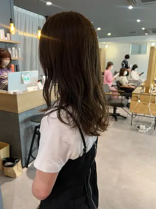 ミディアム カラー ハッシュカット/ MAYAのヘアスタイル