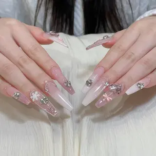 ネイル Lumina _ Harukaのネイルデザイン