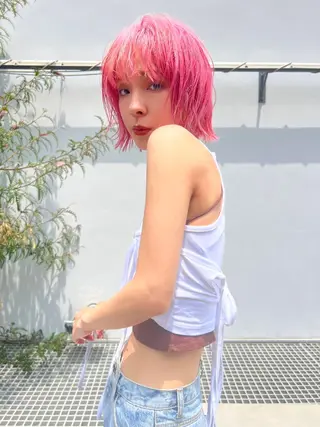 ショート カラー MUSASHI ブリーチカラー◎のヘアスタイル