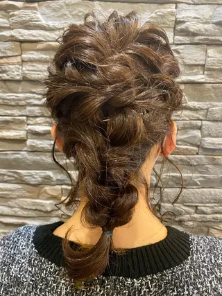 ヘアアレンジ Fika所属・山浦 貴恵のヘアスタイル
