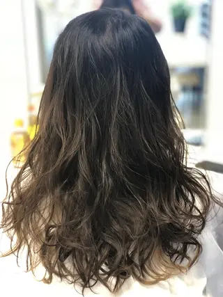 パーマ 下平 秀美のヘアスタイル