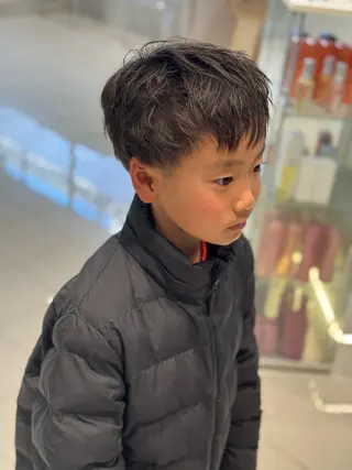 キッズ leo/ロング／ レイヤーカット⛈️のヘアスタイル