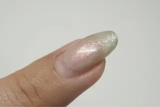 セミロング カラー ネイル ネイルアーティスト アリスのネイルデザイン