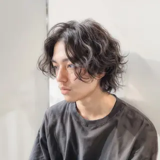 ショート パーマ ヘアアレンジ メンズ HOME所属・ウツミ ケイタのヘアスタイル