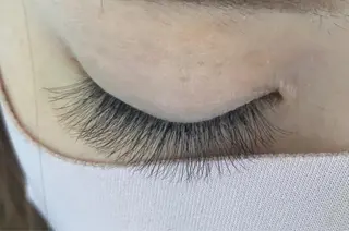 マツエク・マツパ NEON博多店 chinatsuのマツエク・マツパデザイン