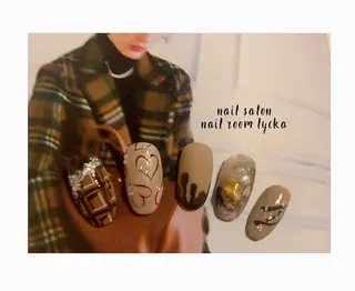 ネイル ﾈｲﾙﾙｰﾑﾘｯｶ 𝐦𝐚𝐲𝐮のネイルデザイン