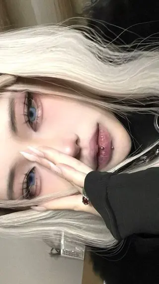 マツエク・マツパ Aimi /似合わせ 束感まつげ🖤のマツエク・マツパデザイン