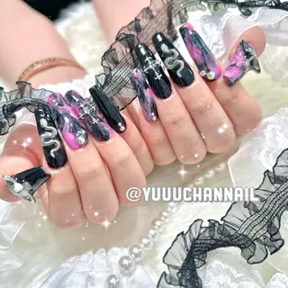 ネイル 痛ネイル🩷渋谷 🧸Yunaのネイルデザイン