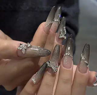 ネイル Pure&Rich Nailのネイルデザイン