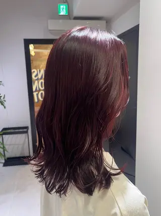 ミディアム カラー 橋本 萌々香のヘアスタイル