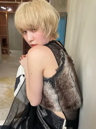 ショート カラー ショート/ボブ/ 心斎橋/宮脇美奈のヘアスタイル