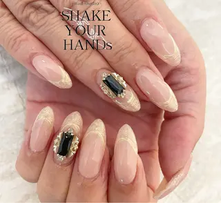 ネイル ネイルスタジオ シェイクユアハンズのネイルデザイン
