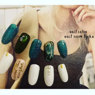 ネイル ﾈｲﾙﾙｰﾑﾘｯｶ 𝐦𝐚𝐲𝐮のネイルデザイン