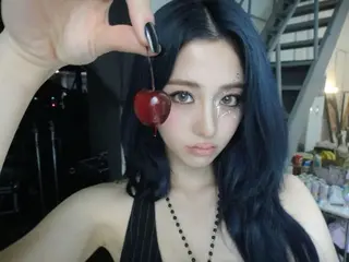 カラー zina / hiyoriのヘアスタイル