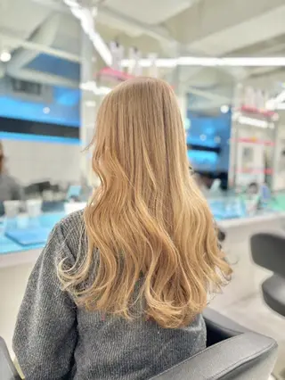 カラー 🪞【公式】表参道 🪞knot🪞のヘアスタイル