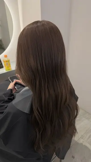 ロング 奥野 妃南のヘアスタイル