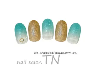 ネイル 矢川 まどかのネイルデザイン