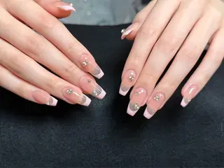 ネイル Kaka_ パラジェル、長さだしのネイルデザイン