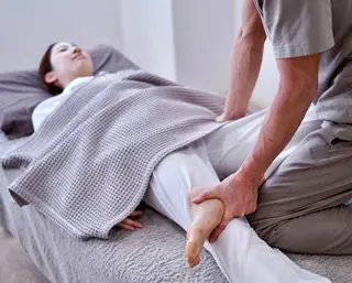 美容と健康の整体サロンＡｚｕｒｅ所属・秋丸 浩のエステ・リラクイメージ