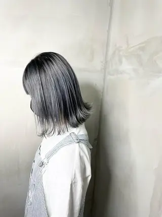 カラー 益 佑夏のヘアスタイル