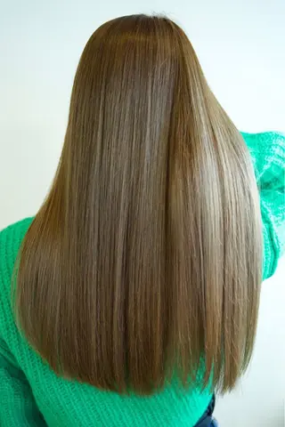 ロング KAZUKI新宿 カット　パーマのヘアスタイル