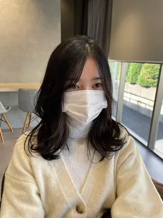 セミロング 韓国風/オシャレ /縮毛矯正/滝口琴未のヘアスタイル