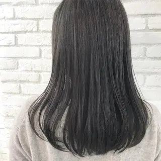 セミロング カラー 伊 杏のヘアスタイル