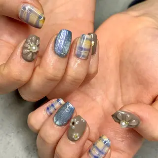 ミディアム m kaori𓃟のネイルデザイン