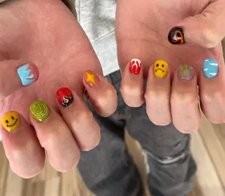 ネイル L-iara SHURIのネイルデザイン