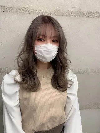 ロング カラー 透明感/オリーブ/ グレージュ/YUKAのヘアスタイル