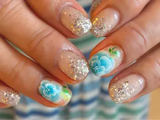 ネイル FIORITURA Maikoのネイルデザイン