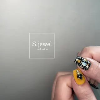 ネイル S♡JEWEL所属・S. JEWELのネイルデザイン