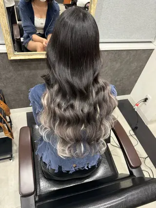 ロング Lovestasy 京都河原町店のヘアスタイル