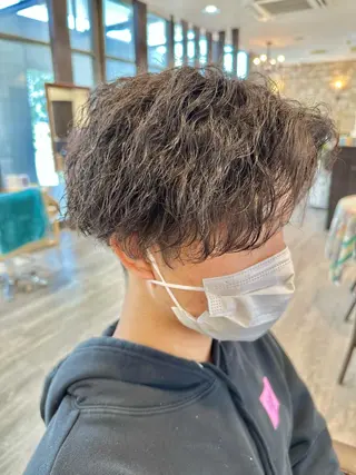 パーマ メンズ おおつか せいやのヘアスタイル