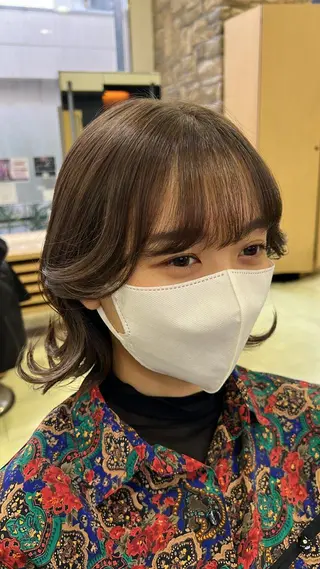 ミディアム 暖色ｶﾗｰ/ﾚｲﾔｰ ｶｯﾄ/Yunaのヘアスタイル