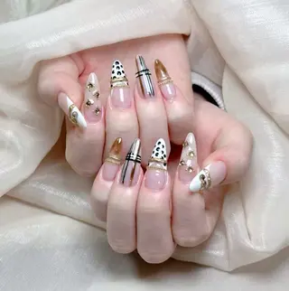 ネイル 小 雨のネイルデザイン