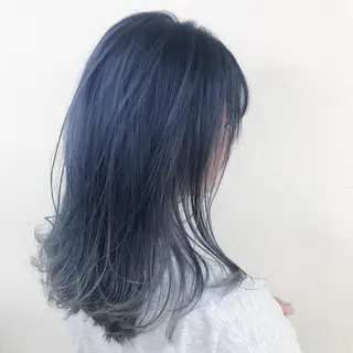ミディアム カラー 🩵ハイトーン 美咲🩵のヘアスタイル