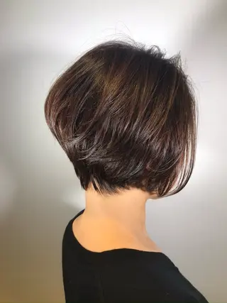 ショート BIANCO北堀江 AKANEのヘアスタイル