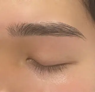 アイブロウ arch　松永 有那のマツエク・マツパデザイン