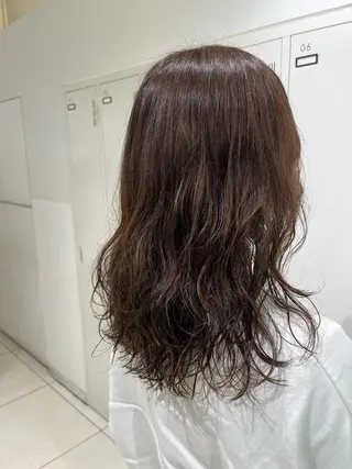 セミロング カラー 【センターパート/ マッシュ】ryokaのヘアスタイル
