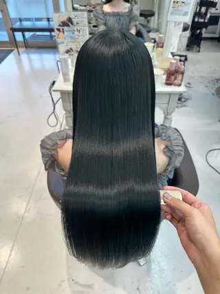 ロング 山崎結菜 🫧透明感カラーのヘアスタイル