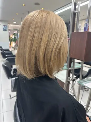 ミディアム TONI&GUY速寿 勇希のヘアスタイル