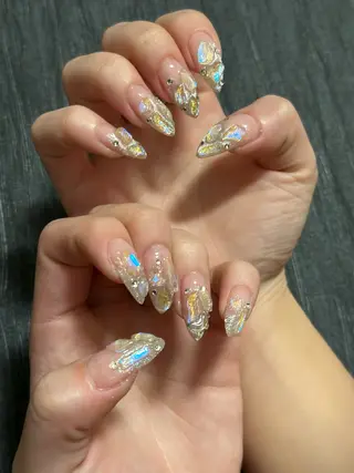 ネイル シャインネイル所属・伊藤 くるみのネイルデザイン