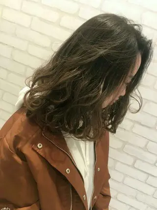 カラー 北野 親善のヘアスタイル