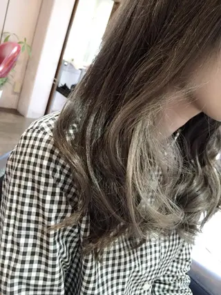 セミロング ロング カラー 原宿サロン代表 デザインカラー伊藤卓のヘアスタイル