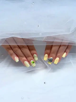ネイル Yuka .⋆𝜗𝜚のネイルデザイン
